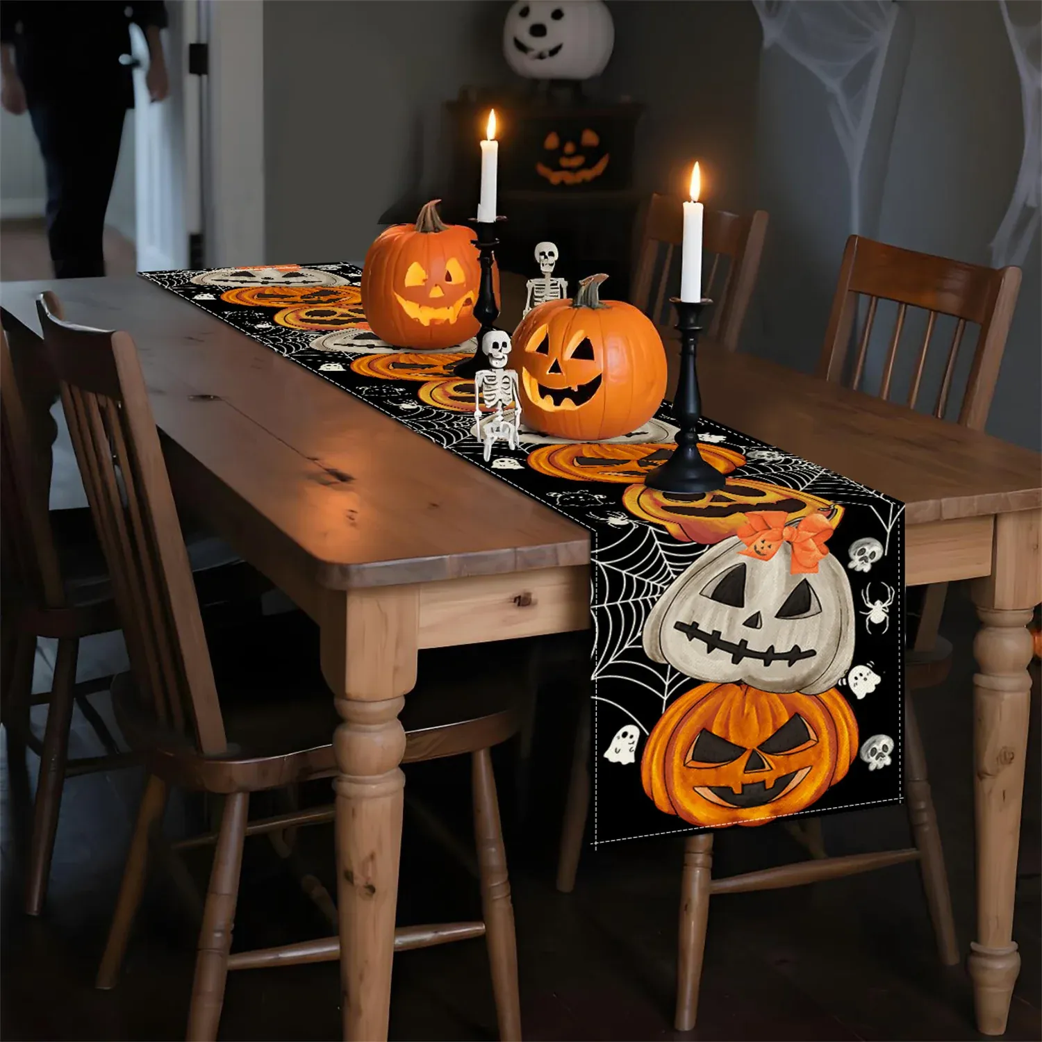 Chemin de Table Halloween Citrouilles, Chauves-Souris & Crânes – 33 × 183 cm - Image 2